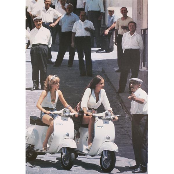 Poster mit "Vespa Primavera Maedchen" Motiv
